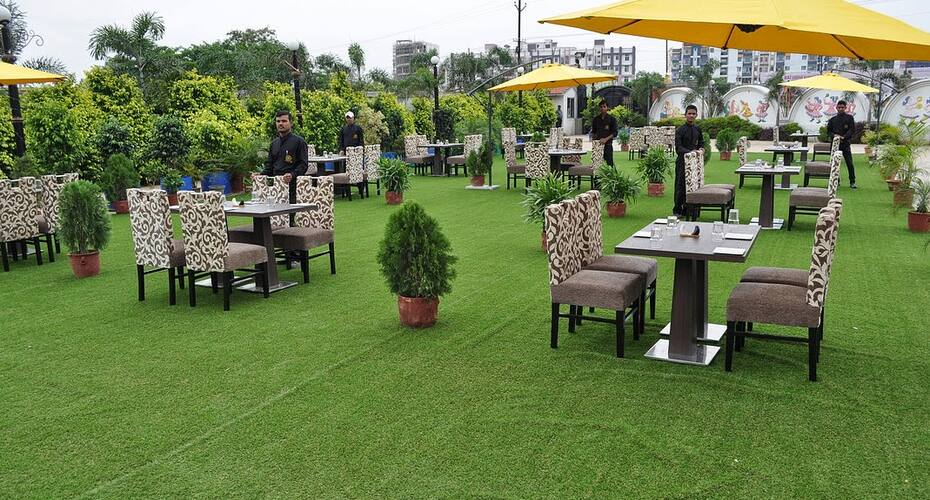Vatika Premier Hotel, Patna 5